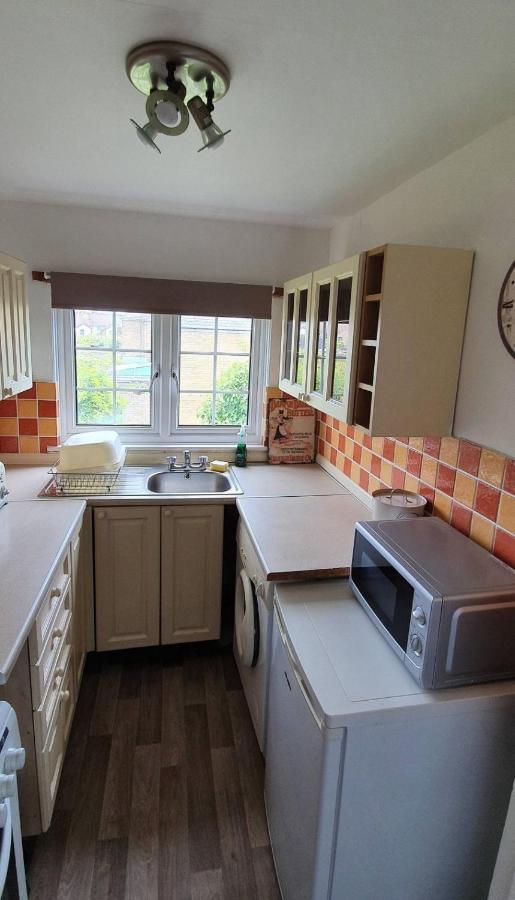 Beautiful 1 Bedroom Cottage With Courtyard. Deal Kültér fotó