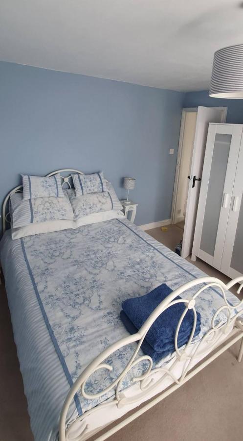 Beautiful 1 Bedroom Cottage With Courtyard. Deal Kültér fotó